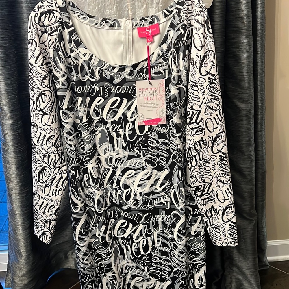 Sassy Jones long dress “Queen” - size XL NWT